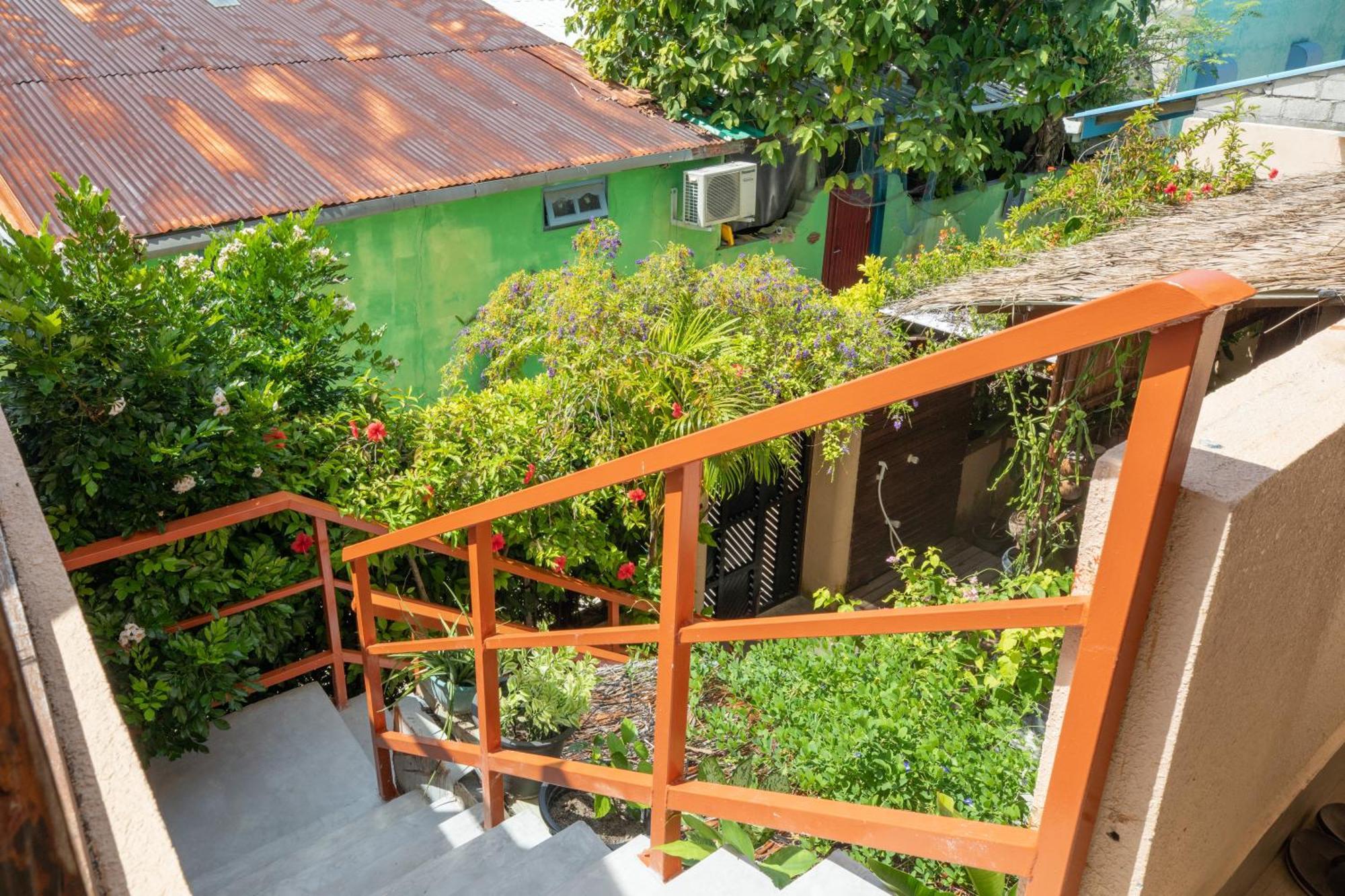 Nemo Inn Omadhoo Eksteriør billede