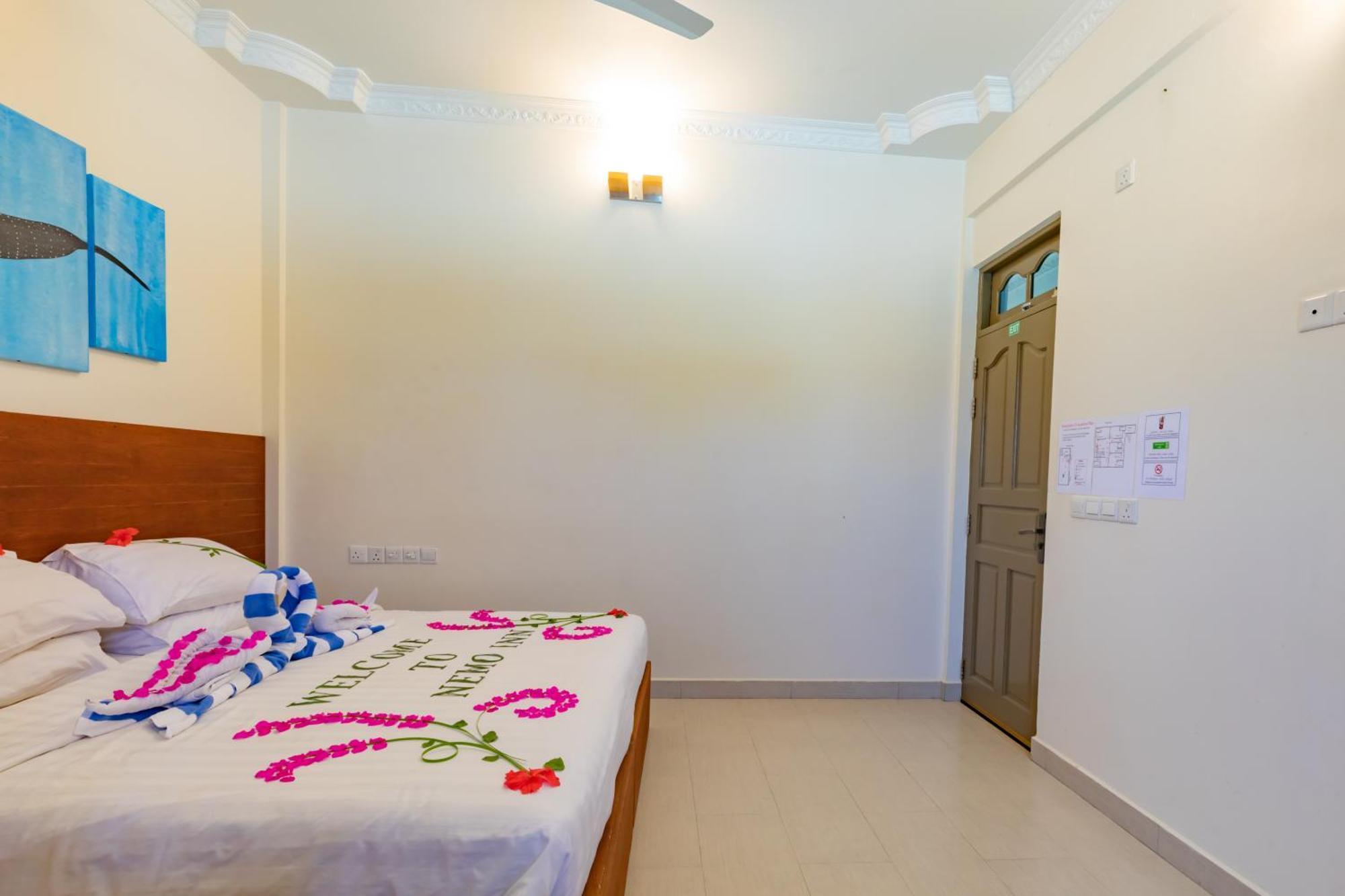 Nemo Inn Omadhoo Eksteriør billede