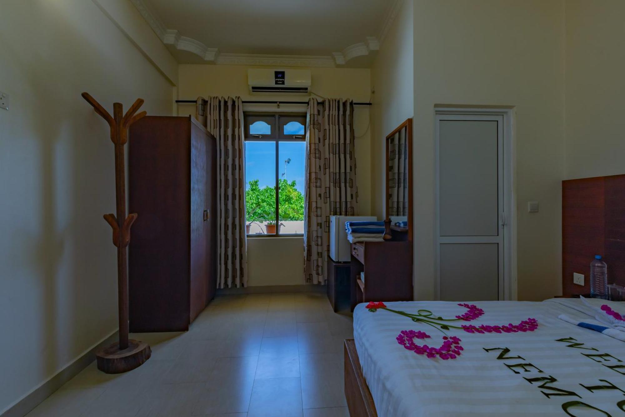 Nemo Inn Omadhoo Eksteriør billede